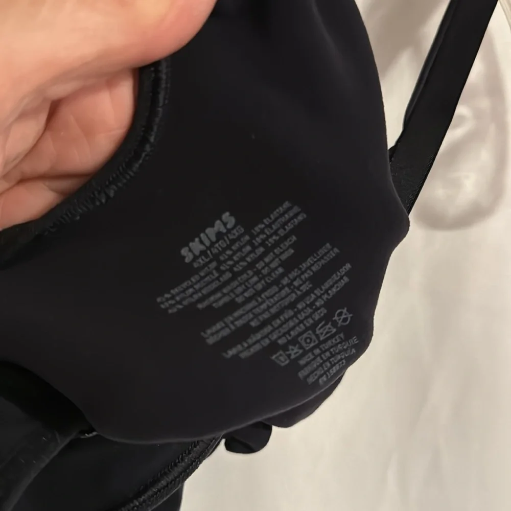 Skims shareware bodysuit thong - Picture 7 of 7